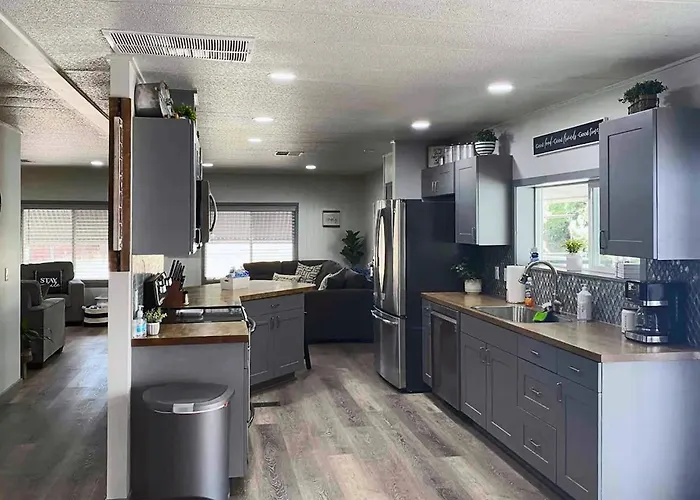 The Angler - A Spacious & Comfortable Getaway